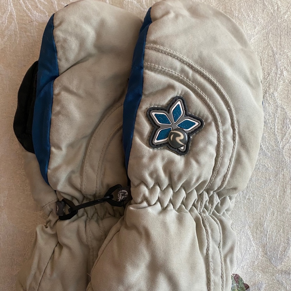 Rossignol mittens size 12